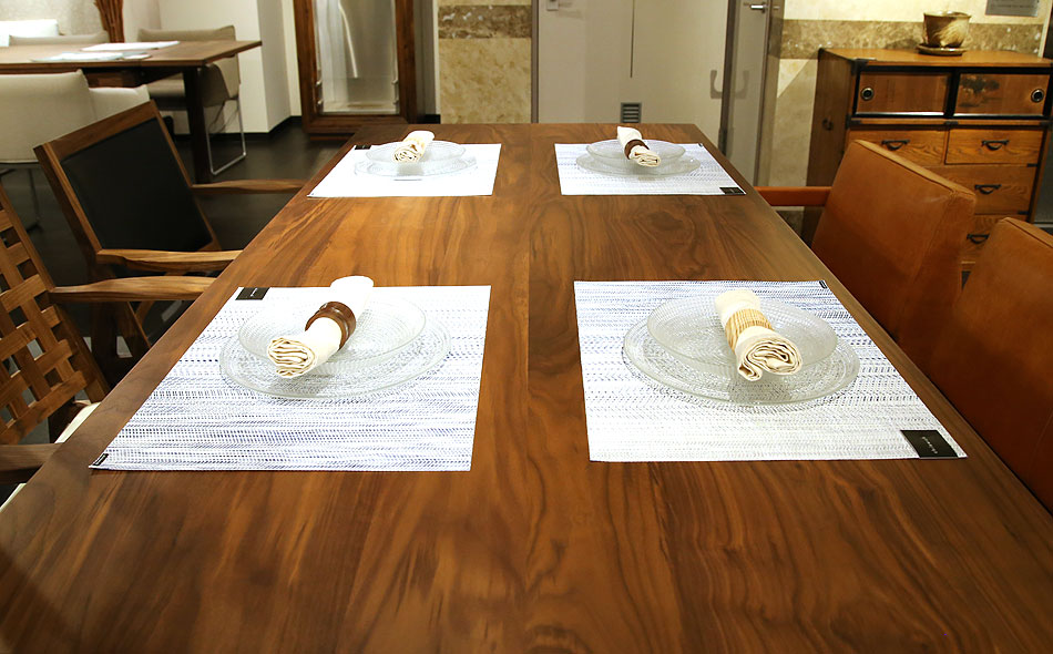 ダイニングテーブルのおすすめ9選 日本製の高級なものから飛騨の木製までおしゃれテーブルをご紹介 | 大阪マルキン家具