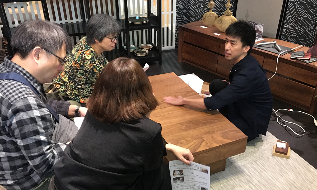 大阪マルキン家具 メンテナンスイベントの様子